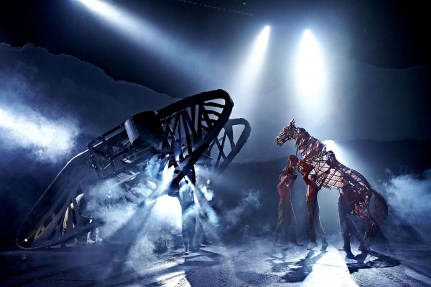 Photo Flash: First Look at New Cast of WAR HORSE at New London Theatre  Image