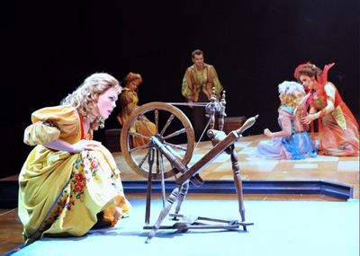 Summer Naomi Smart and Company Photo