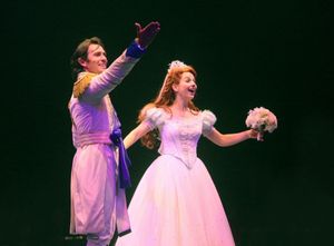 Jessica GrovÃ'© and Eric Kunze @ BroadwayWorld Jessica GrovÃ'© and Eric Kunze Photo