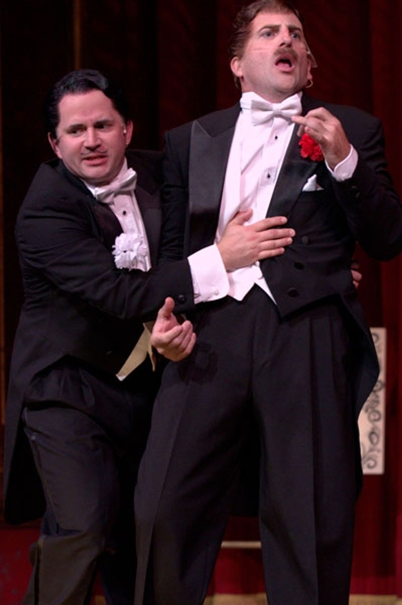 Photo Flash: First Look at Peter Simon Hilton and More in Drury's THE 39 STEPS, Opening Tonight  Image