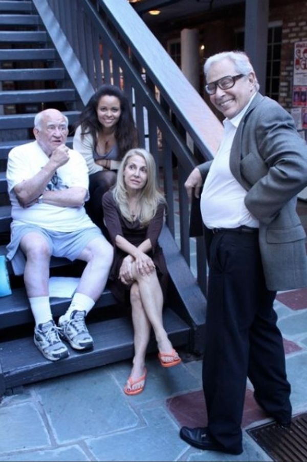 Ed Asner, Susan Ateh (top step), Begee Barkett (bottom step), Mark Rydell  Photo