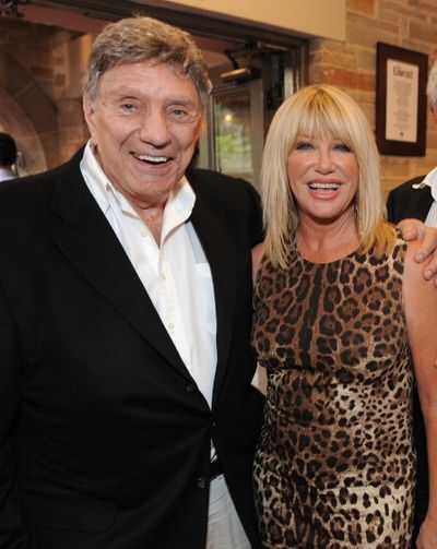 Author William Peter Blatty and Suzanne Somers
 Photo