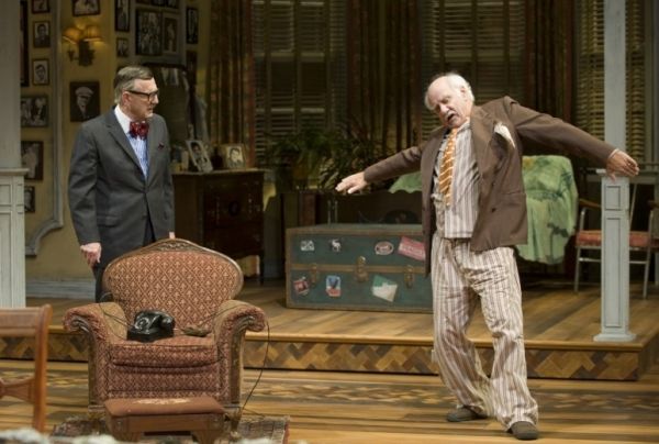 Raye Birk as Al Lewis and Peter Michael Goetz as Willie Clark Photo