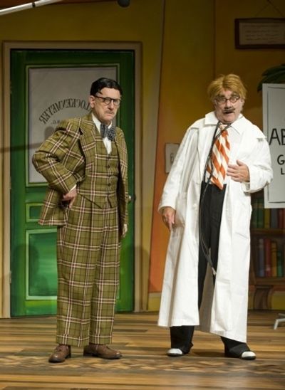 Raye Birk as Al Lewis and Peter Michael Goetz as Willie Clark Photo