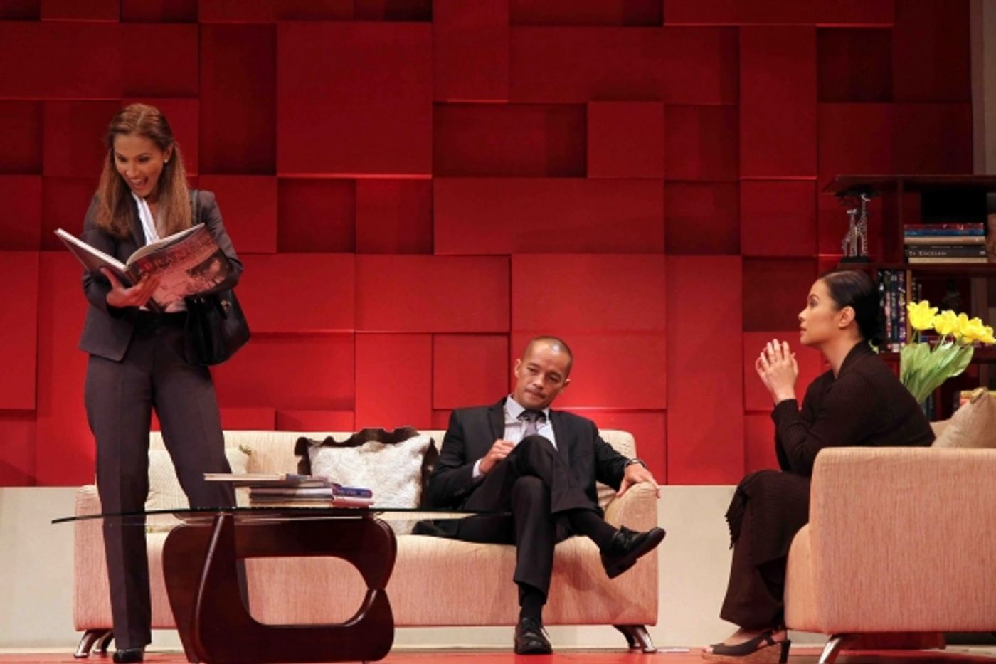 Photo Flash: First Look at Lea Salonga in GOD OF CARNAGE in Manila  Image