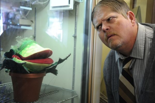 Mark Dissette as Mushnik Photo