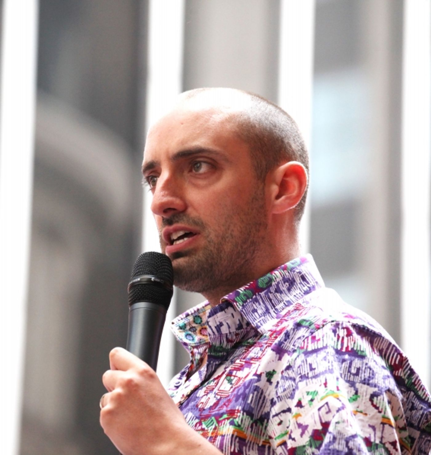 Photo Coverage: Bernadette Peters, Mary Tyler Moore, Megan Hilty, Anjelica Huston & More Onstage at Broadway Barks 14! Image