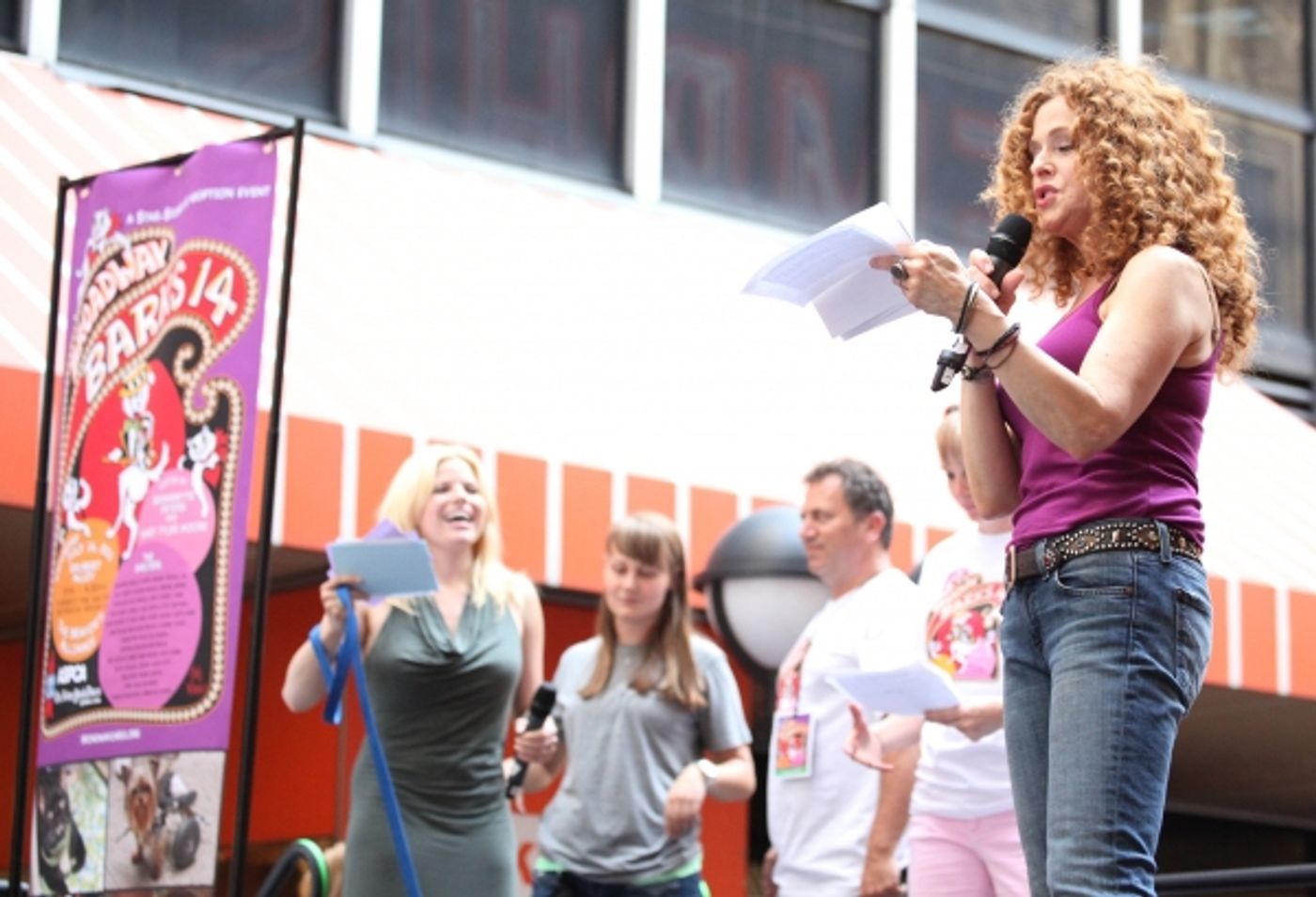 Photo Coverage: Bernadette Peters, Mary Tyler Moore, Megan Hilty, Anjelica Huston & More Onstage at Broadway Barks 14! Image