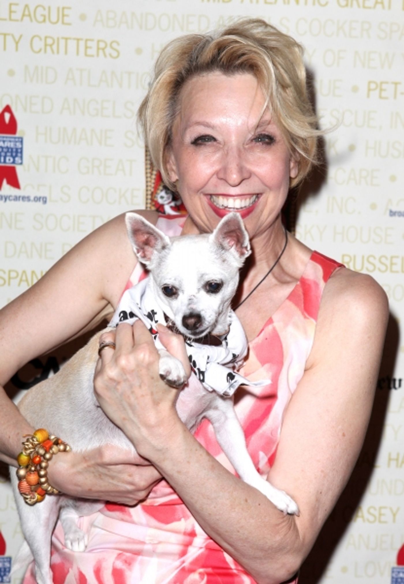 Photo Coverage: Bernadette Peters, Mary Tyler Moore & Broadway Stars Backstage at Broadway Barks 14! Image