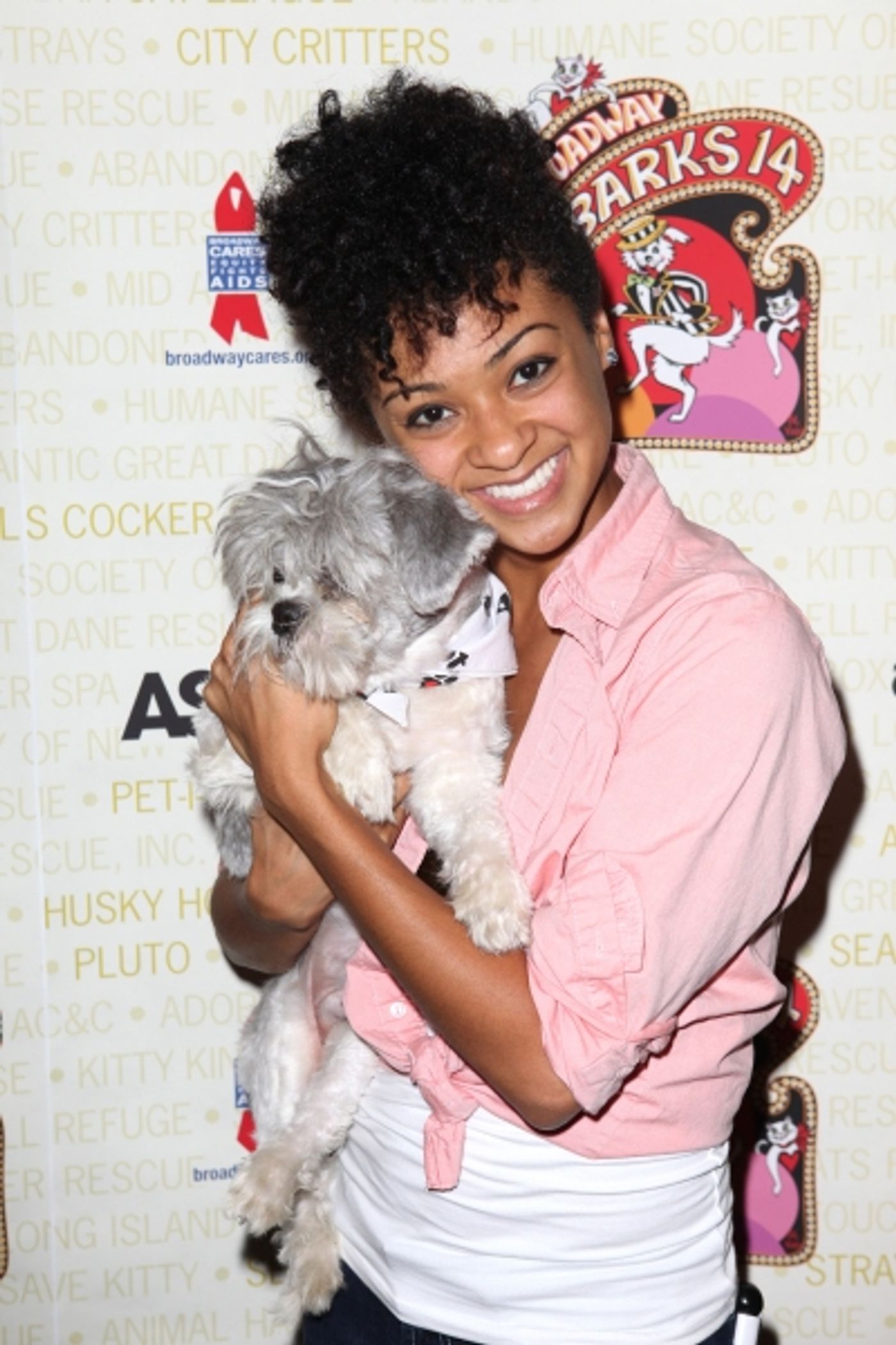 Photo Coverage: Bernadette Peters, Mary Tyler Moore & Broadway Stars Backstage at Broadway Barks 14! Image