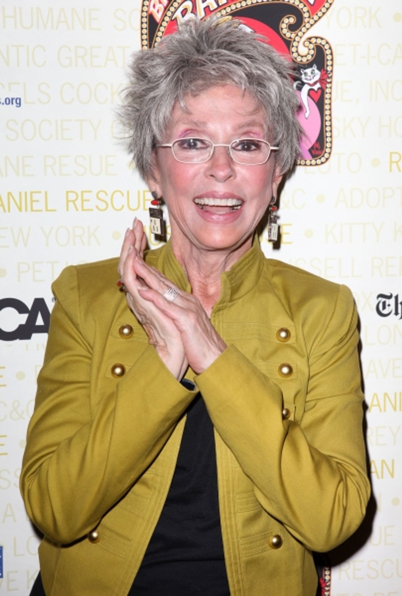 Photo Coverage: Bernadette Peters, Mary Tyler Moore & Broadway Stars Backstage at Broadway Barks 14! Image