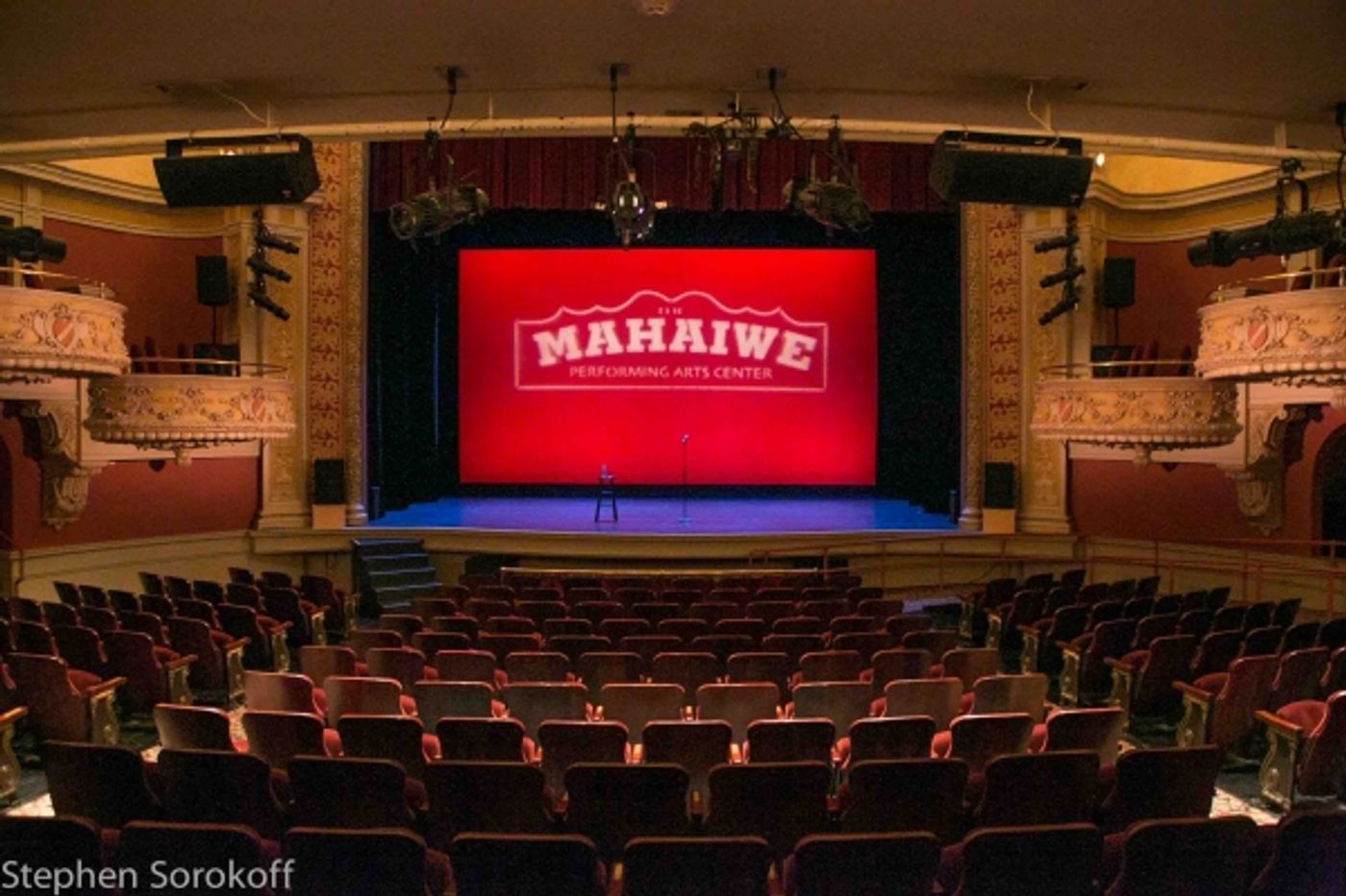 Photo Coverage: FRIARS CLUB COMEDY FESTIVAL Plays Mahaiwe Performing Arts Center  Image