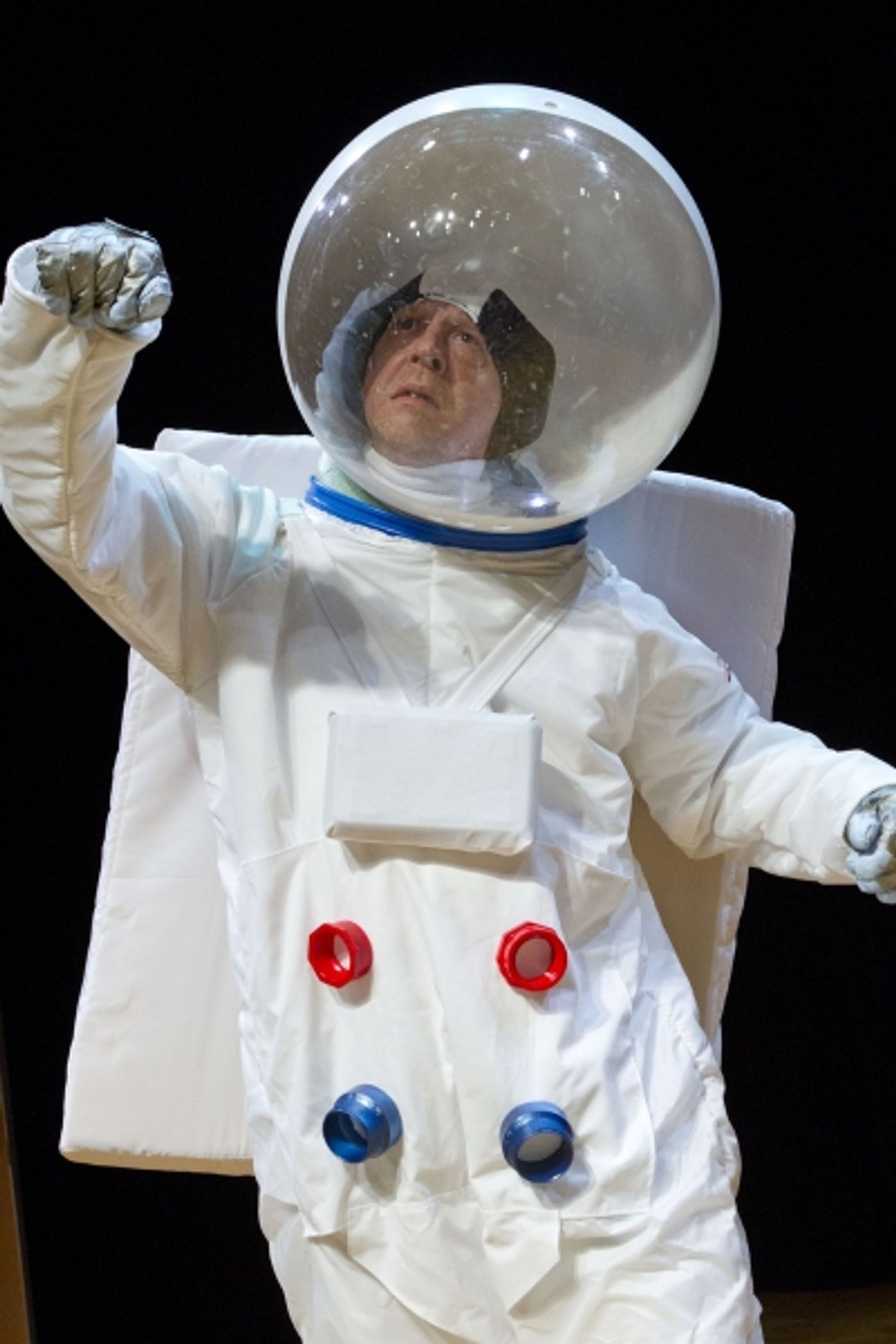 Photo Flash: First Look at Phoenix Theatre's WITH A WHIMPER Photo Flash: First Look at Phoenix Theatre's WITH A WHIMPER Image