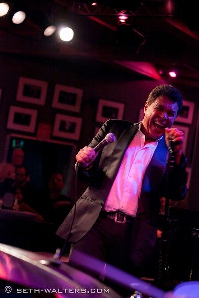 Clint Holmes Photo