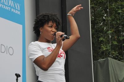 Rashidra Scott Photo
