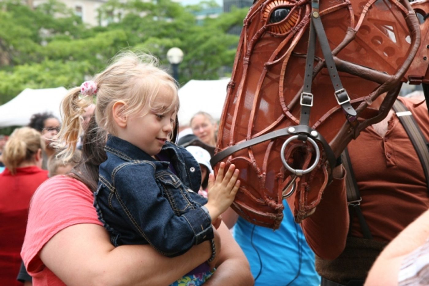 Photo Flash: WAR HORSE's Joey and Topthorn Hit the Streets of Toronto Photo Flash: WAR HORSE's Joey and Topthorn Hit the Streets of Toronto Image