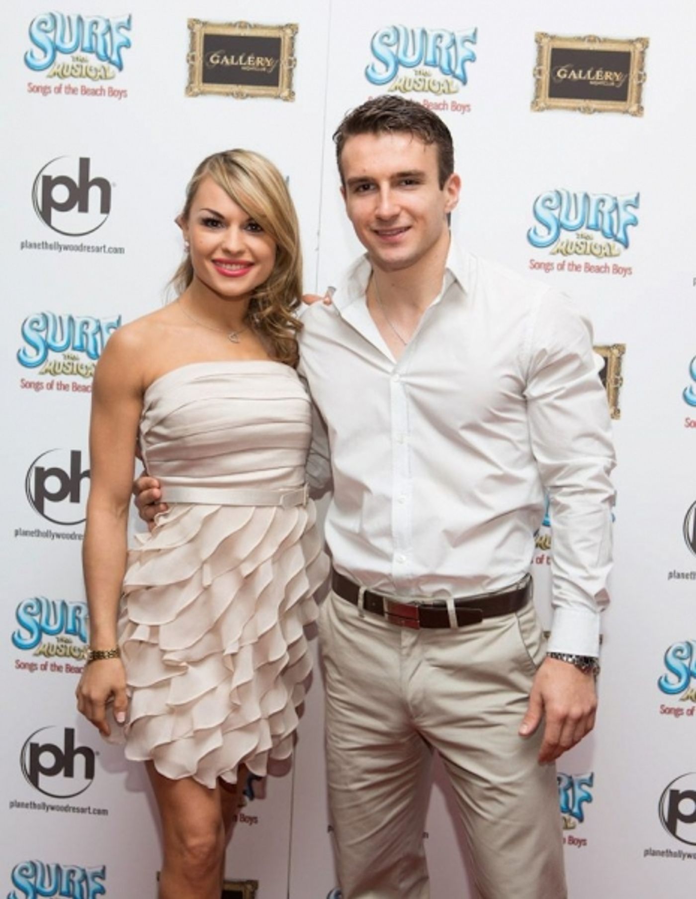 Photo Flash: Marissa Jaret Winokur, Debbie Gibson and More at Opening Night Red Carpet of SURF THE MUSICAL  Image