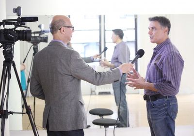 Richard Ridge interviewing Robert Cuccioli  Photo