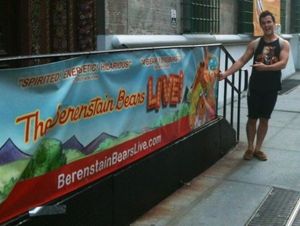BERENSTAIN BEARS LIVE's Andreas Wyder ‏ (Off-Broadway)
@ BroadwayWorld BERENSTAIN BEARS LIVE's Andreas Wyder ‏ (Off-Broadway)
Photo