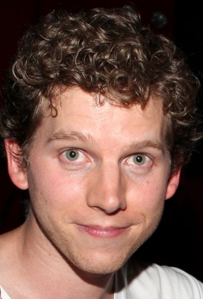 Stark Sands Photo