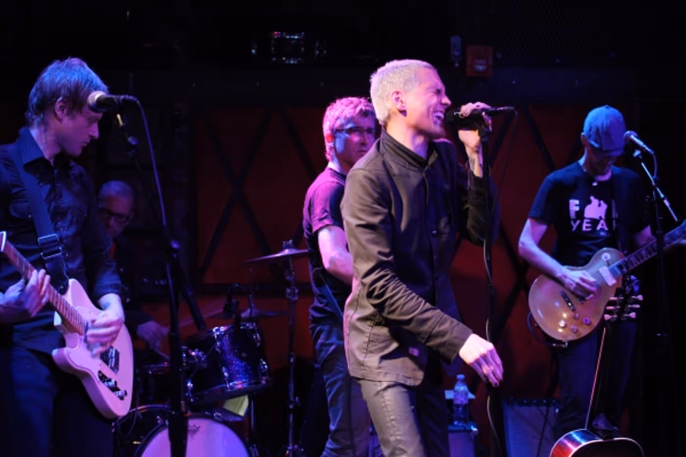 Exclusive Photo Coverage: Tony Vincent Brings Solo Concert to Rockwood Music Hall!  Image