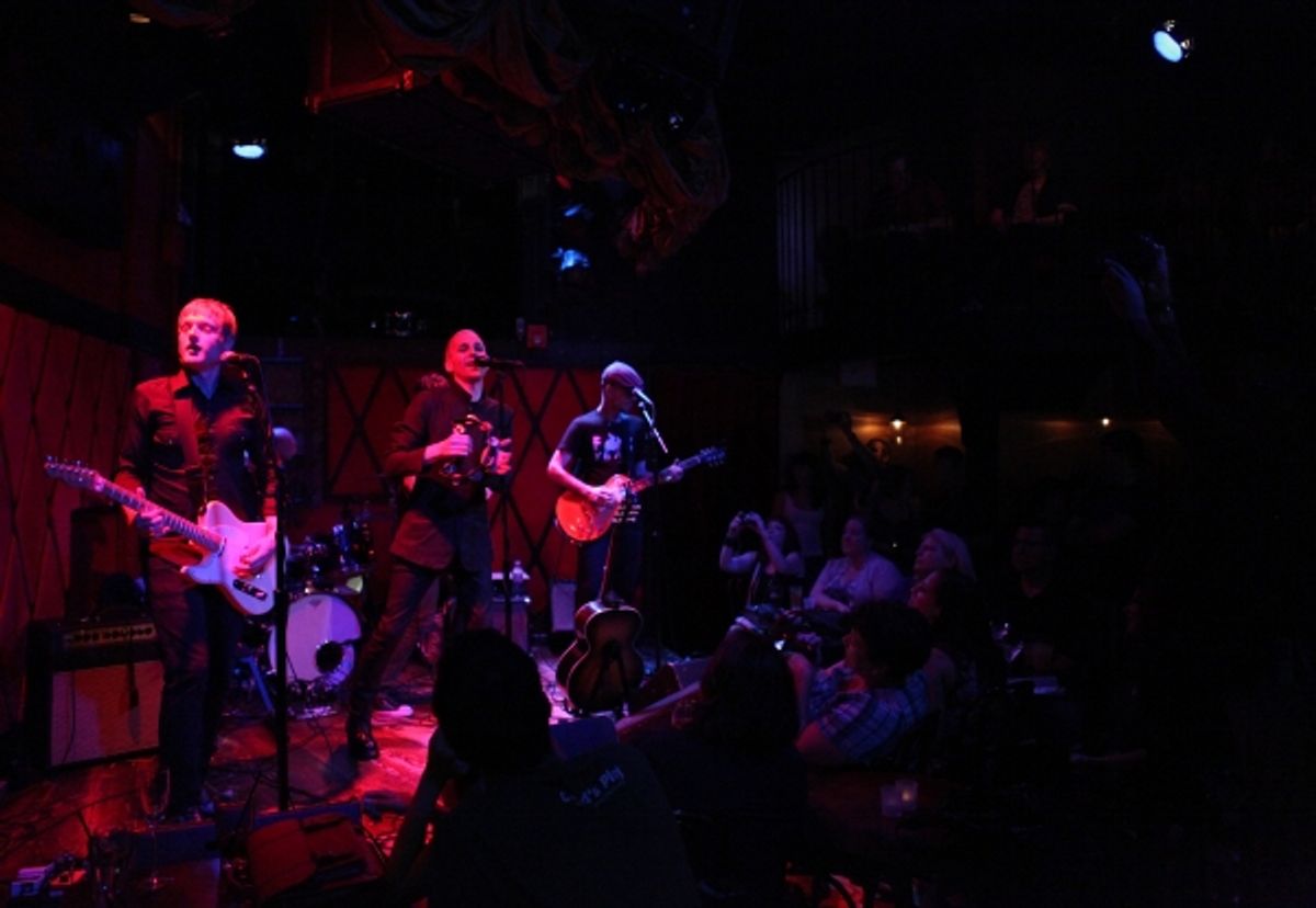 Tony Vincent and band at 