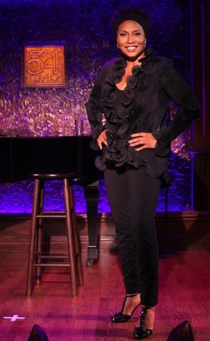 Jennifer Lewis Photo