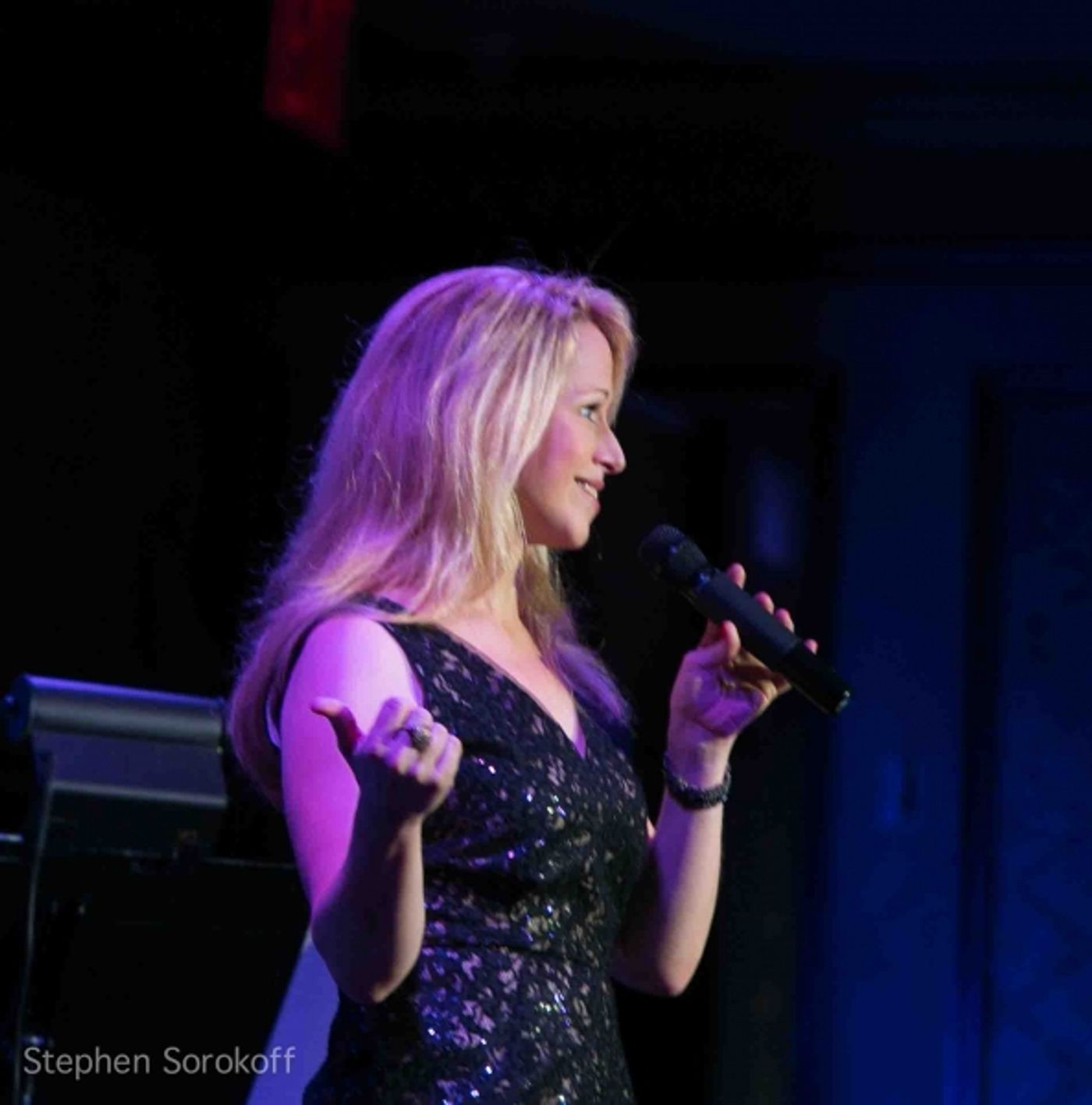 Photo Coverage: Karen Oberlin Brings I'LL BE HARD TO HANDLE to Feinstein's  Image