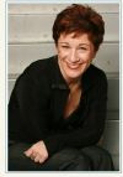 Lisa_Kron profile photo